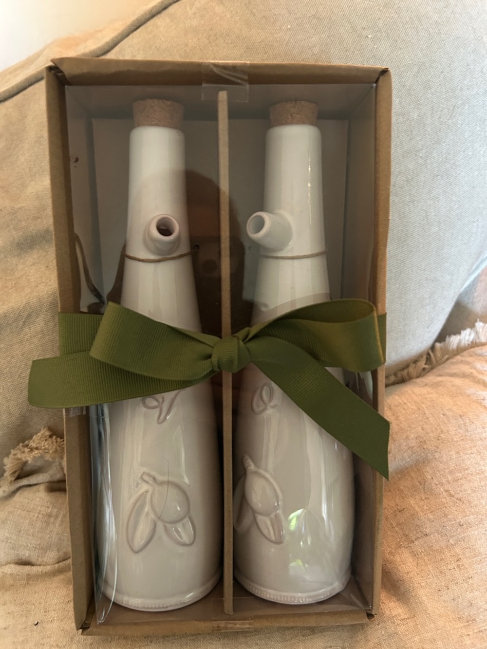 Mud pie oil and vinegar carafes